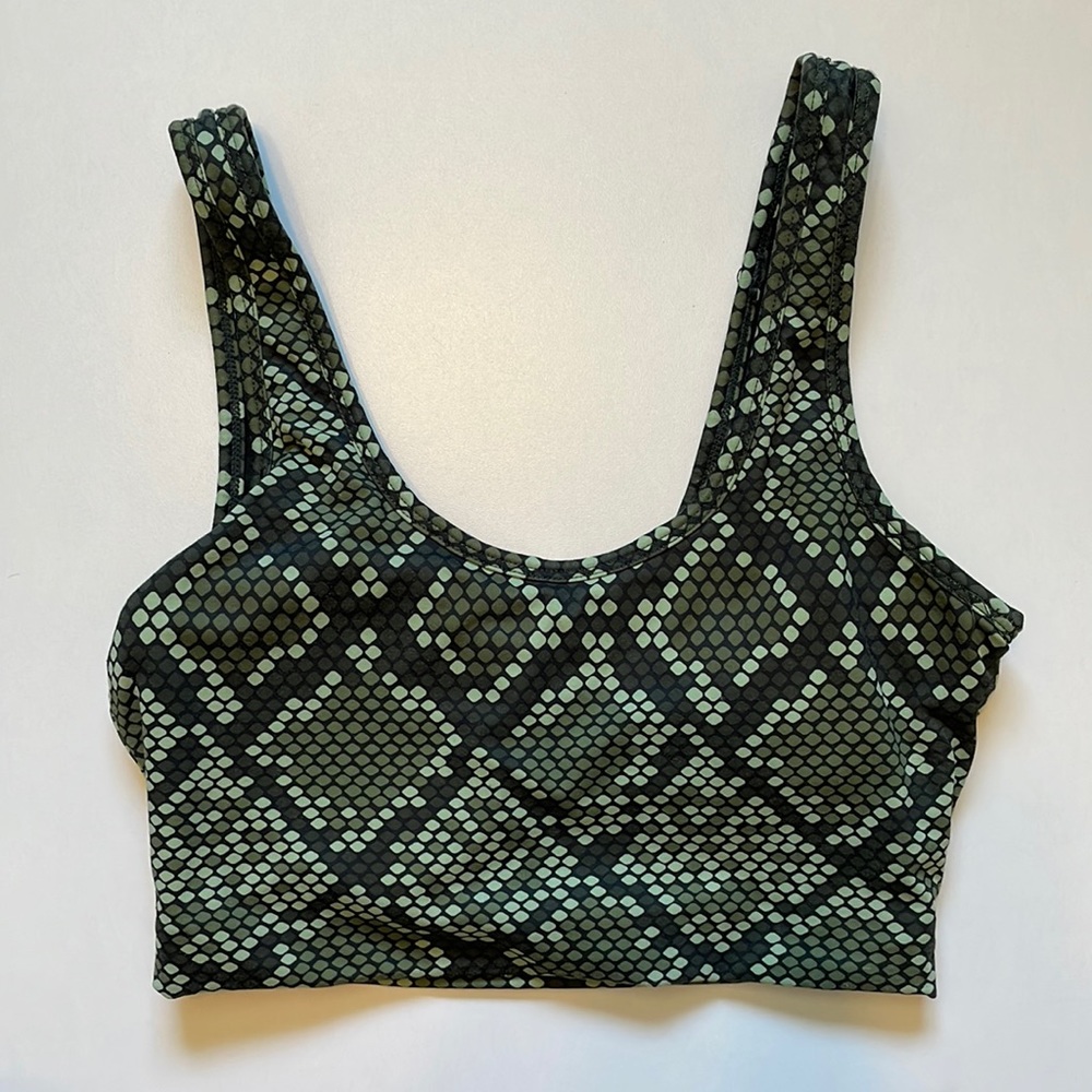 Balance Athletica sports bra in Viper